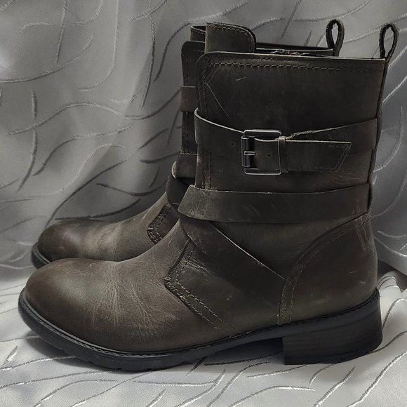 Clarks Leather Mid-calf Lined with side zipper size 38 - Picture 1 of 14